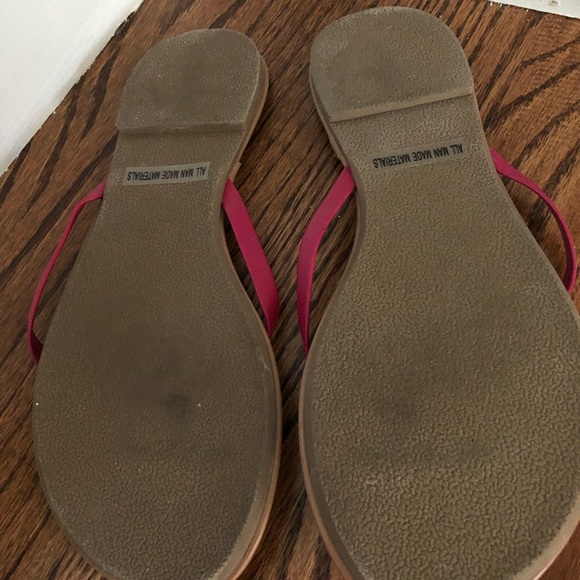 **3 FOR $12**🛍️ Ladies Thong Sandal - Picture 5 of 5